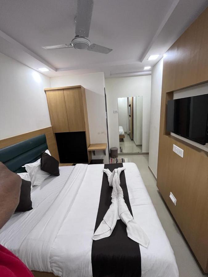 Hotel Sai Grand Residency Bombay Eksteriør billede